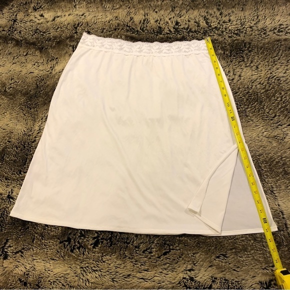 Vassarette slip, white knee length, stretchy with a 10” side slip & lace waist - Picture 1 of 10